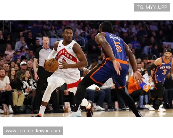 布伦森连过两人挑篮命中，尼克斯强势反扑